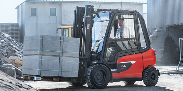 How To Ensure Safe Outdoor Operations Of Forklifts
